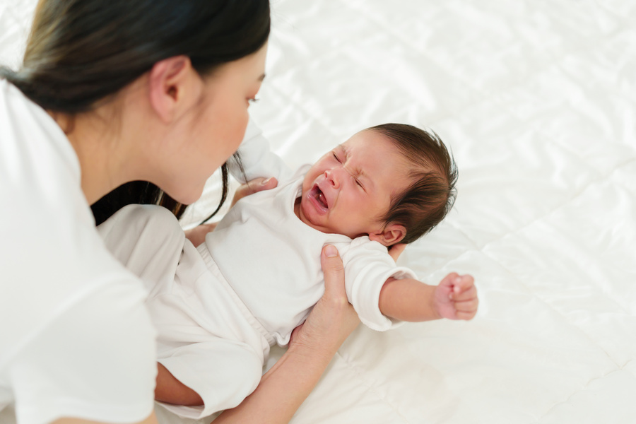 Interprter les pleurs de votre bb